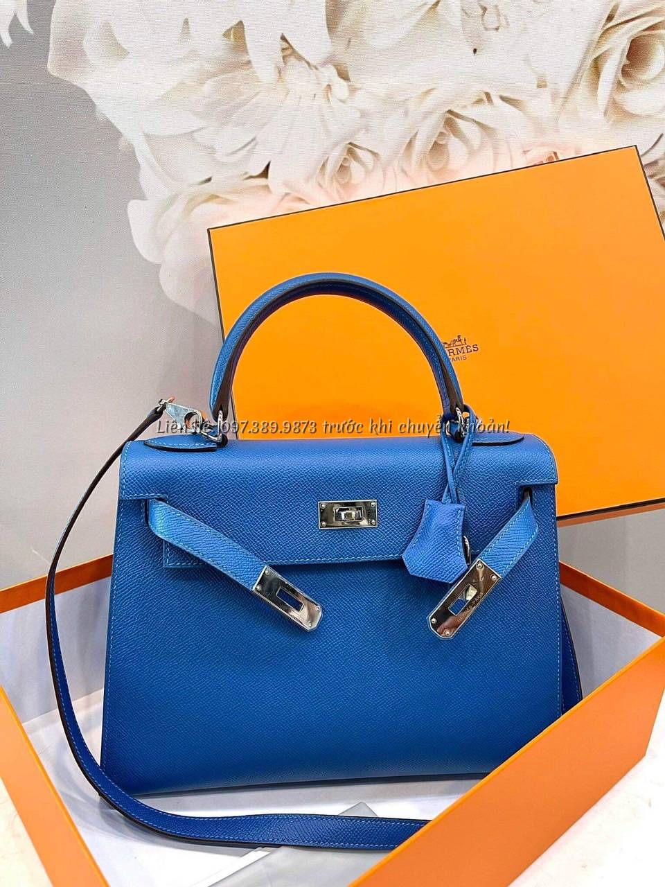 Ảnh Túi hermes kelly màu xanh da sần 28 khoá trắng da epsom 